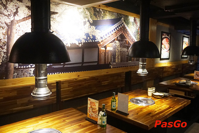 Không gian rộng rãi thưởng thức Thịt nướng Hàn Quốc