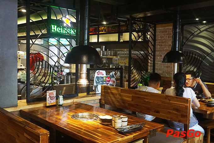 Thịt nướng Hàn Quốc đang xèo xèo trên bếp