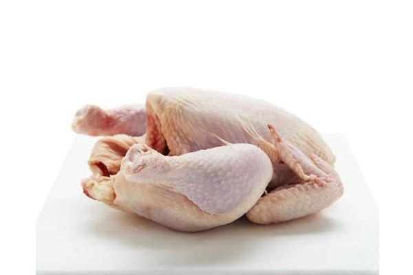 Gà ta tươi ngon, nguyên liệu chính cho món lẩu gà tiềm ớt hiểm bổ dưỡng