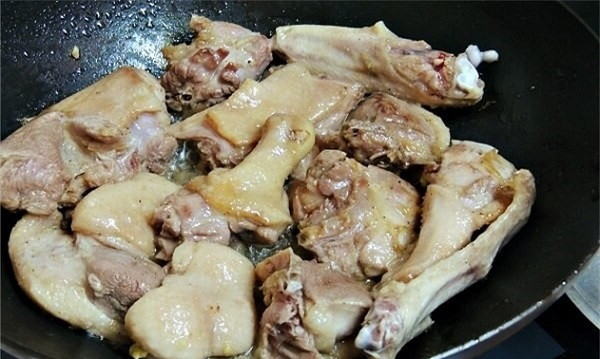 Xào săn thịt vịt thơm ngon