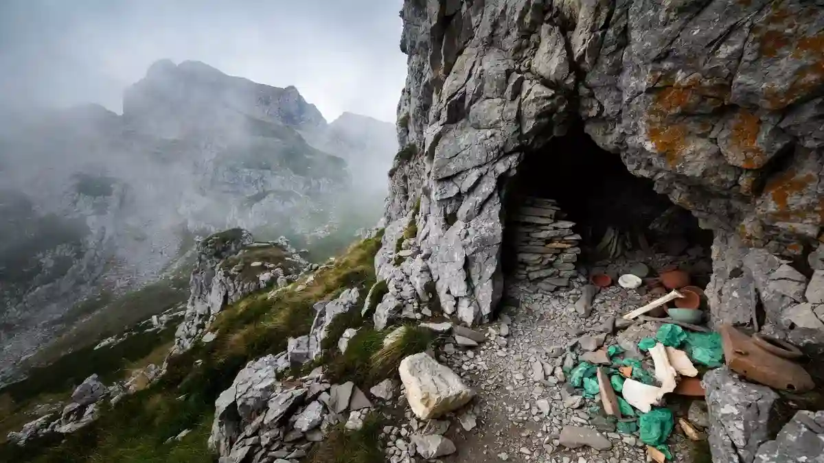 6,000 Years of Human Life Found in Spain’s Highest Prehistoric Cave